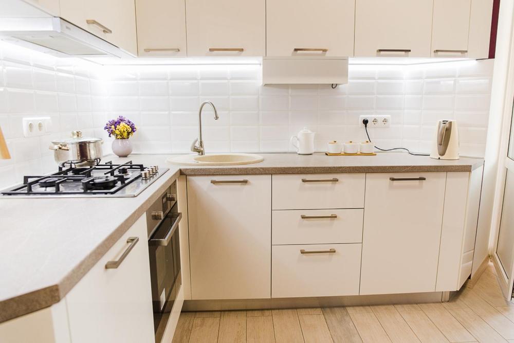 Skandi Apartment Near The Park Irpin Buitenkant foto