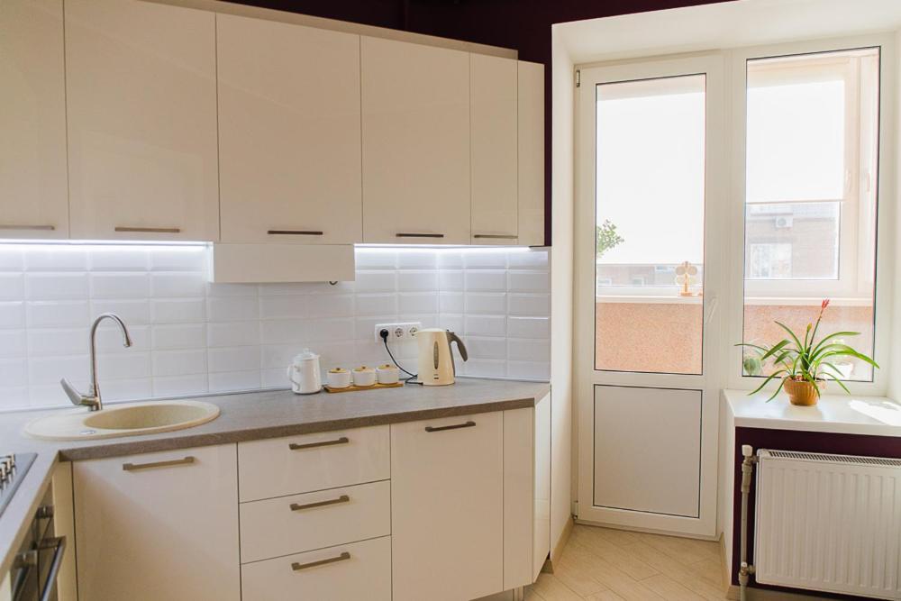 Skandi Apartment Near The Park Irpin Buitenkant foto
